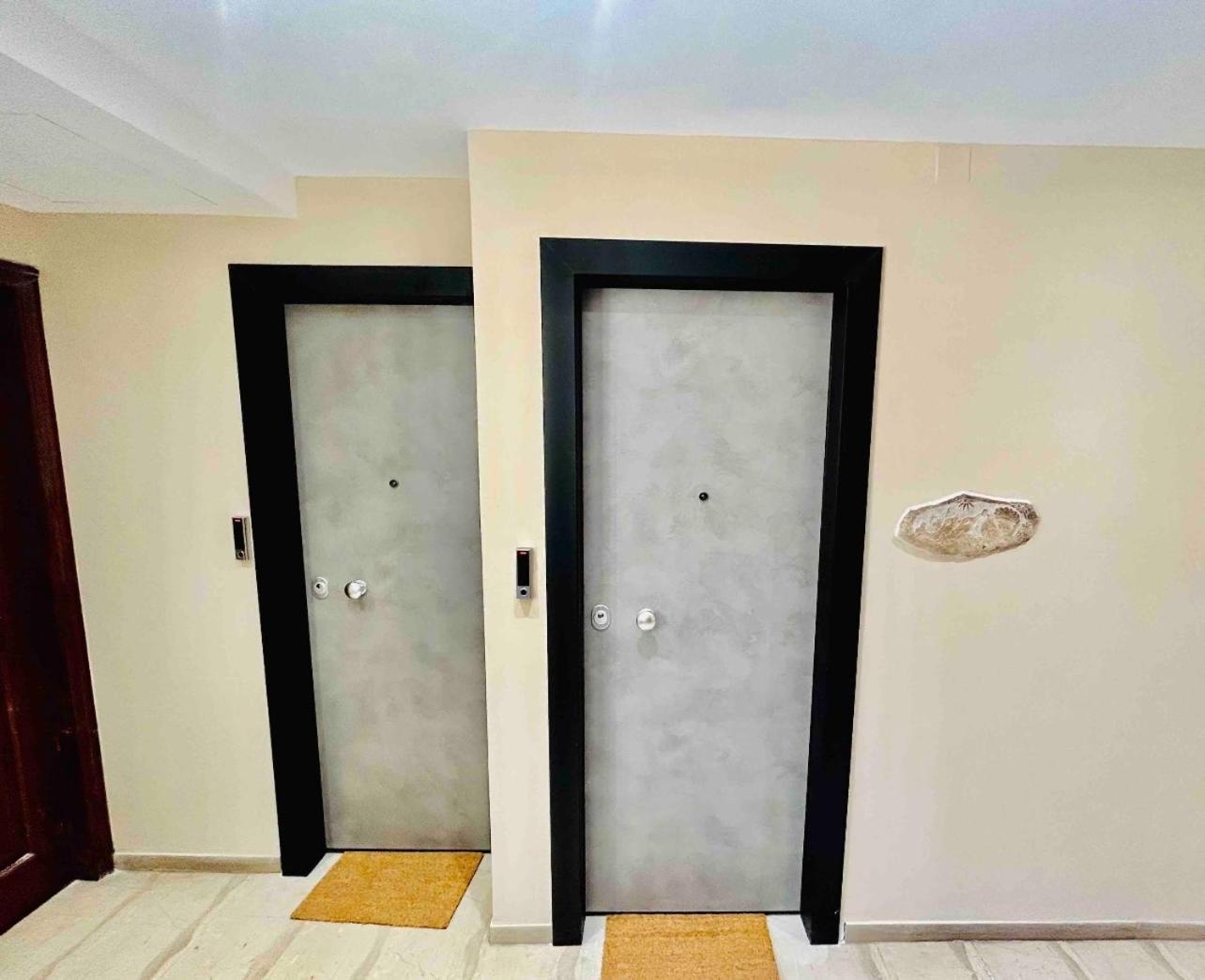 Port Twins Suites No2 بيرايوس المظهر الخارجي الصورة
